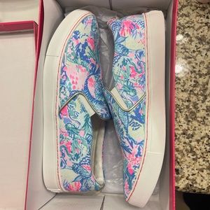 Lilly Pulitzer Julie Sneaker Mermaids Cove size 10